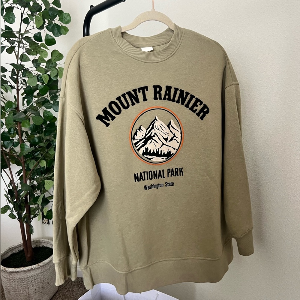 National Park sweatshirt
